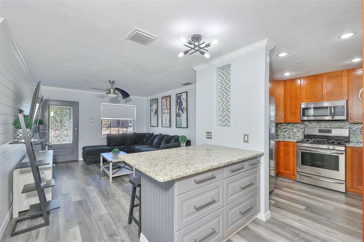 Property Photo:  6023 Fauna Lane  FL 33572 