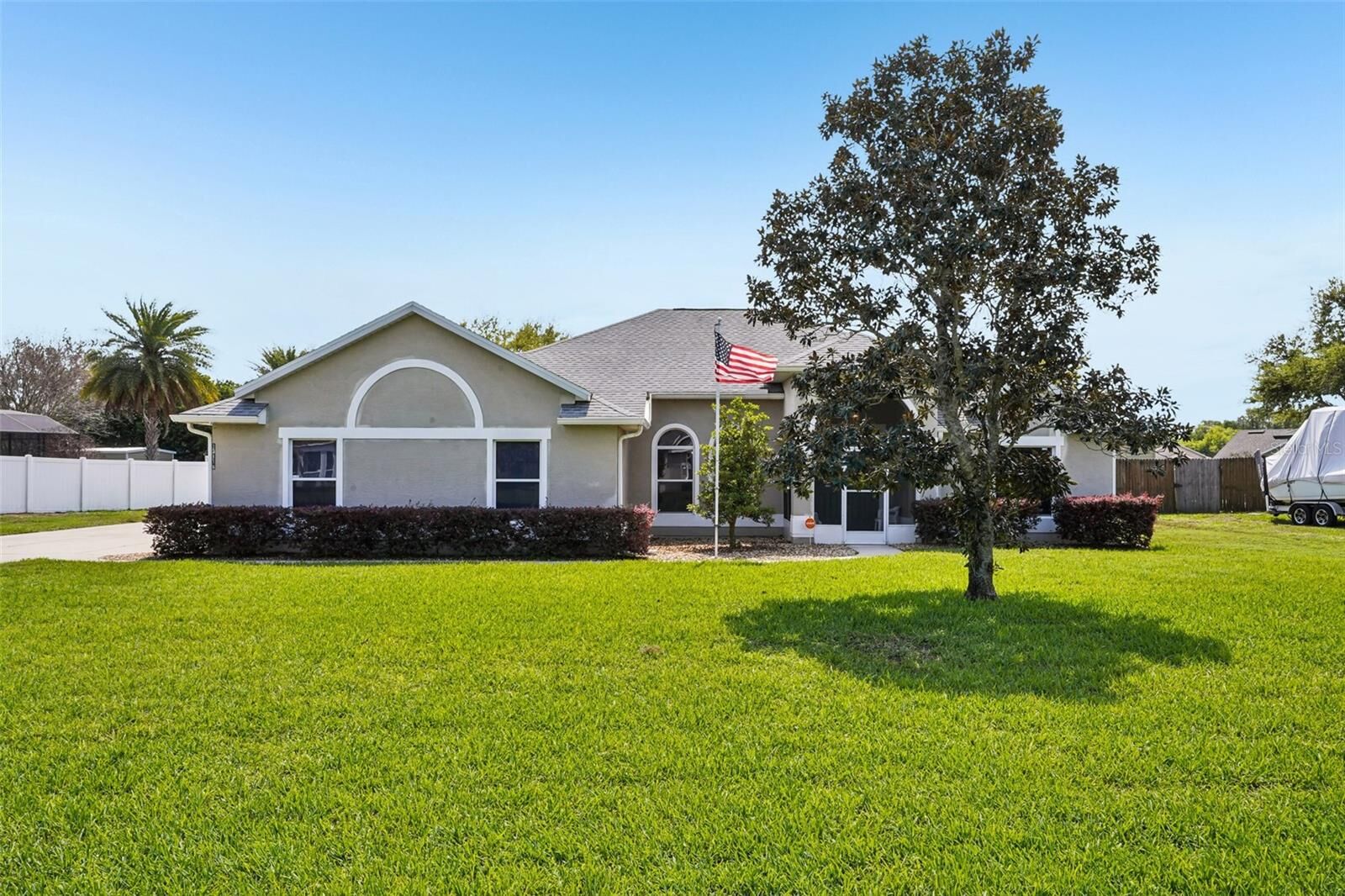 Property Photo:  13116 Glenview Lane  FL 32735 