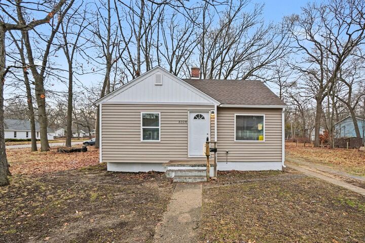 Property Photo:  3304 Waalkes Street  MI 49444 
