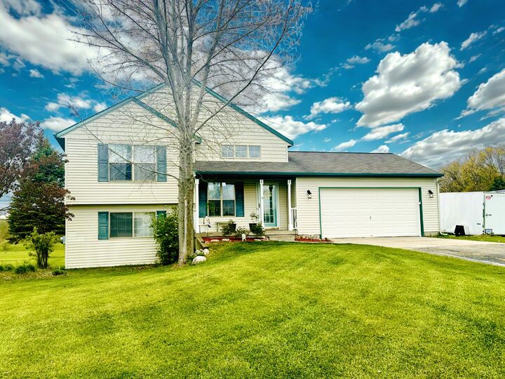 Property Photo:  2171 Avalon View Drive  MI 49319 