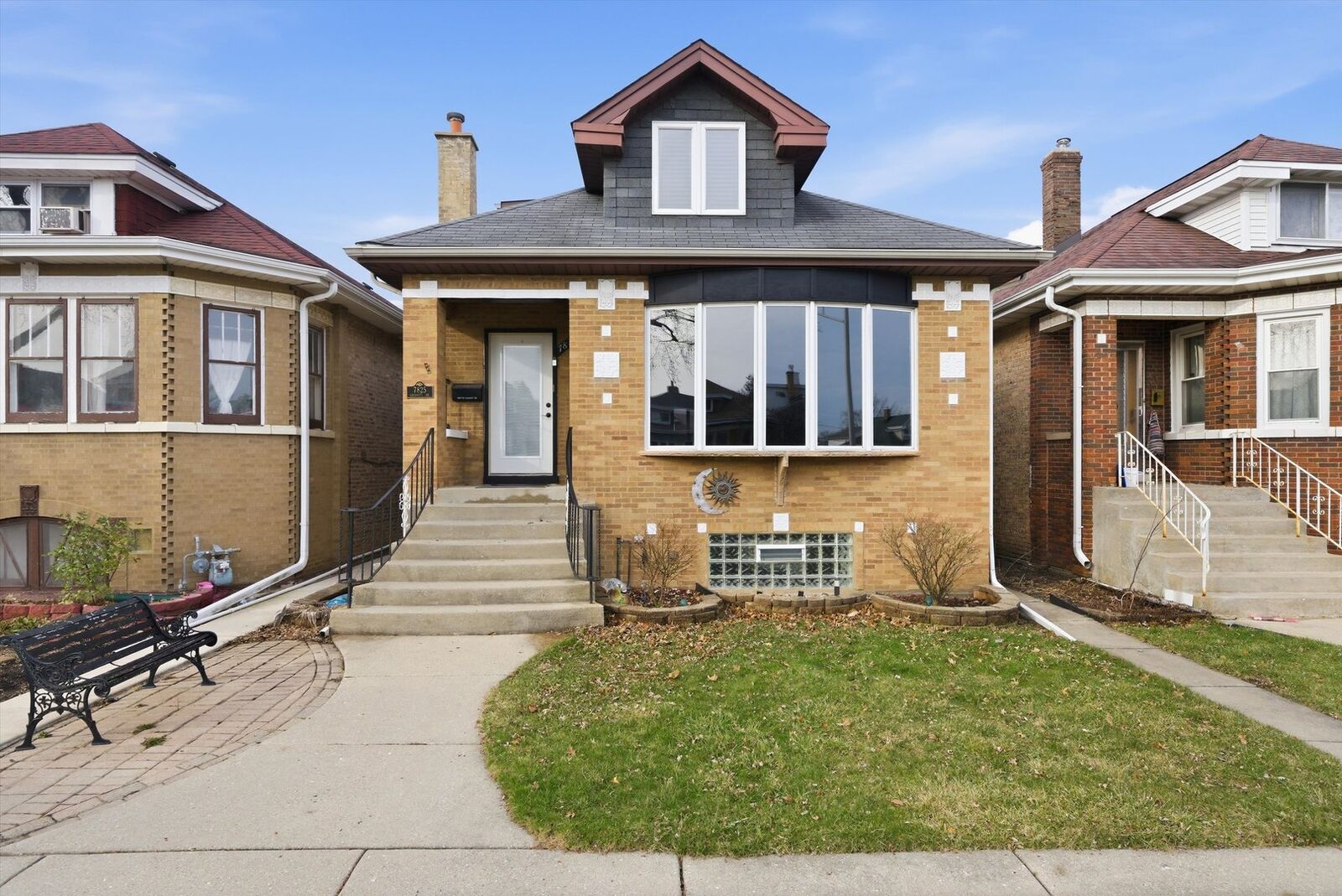 Property Photo: 7825 W Cressett Drive IL 60707