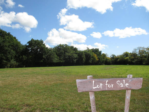 Property Photo:  428 W Natoma Avenue  IL 60101 