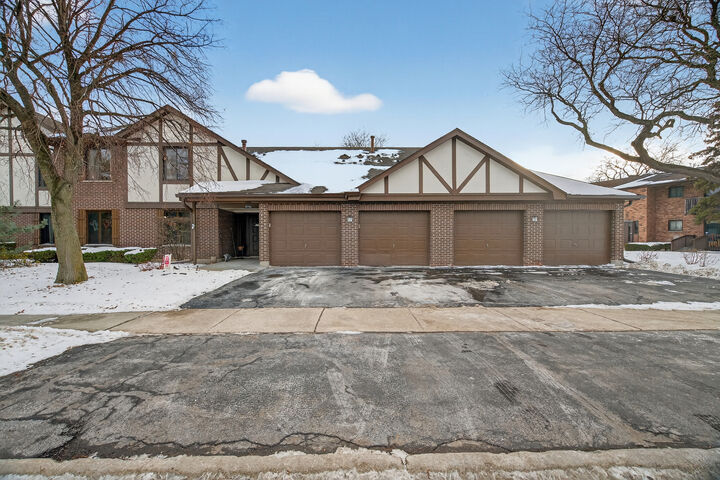 Property Photo:  6755 180th Street 6  IL 60477 