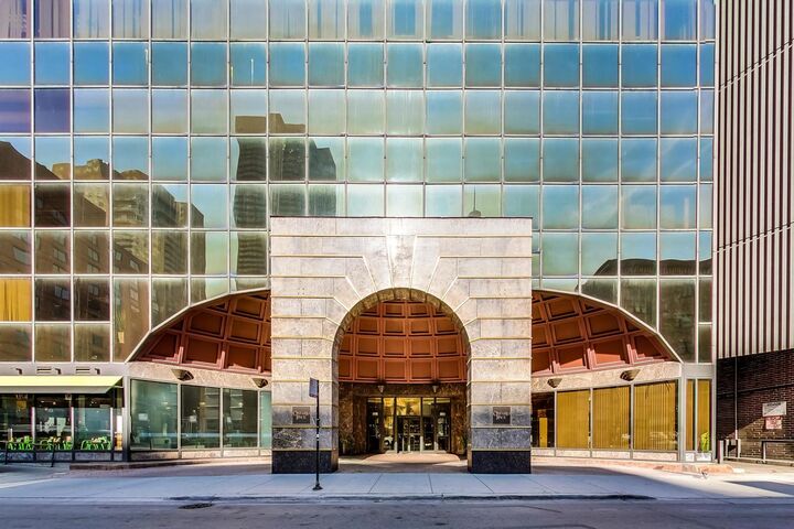 Property Photo:  10 E Ontario Street 4801-02  IL 60611 