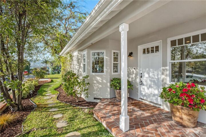 Property Photo: 604 Catalina CA 92651