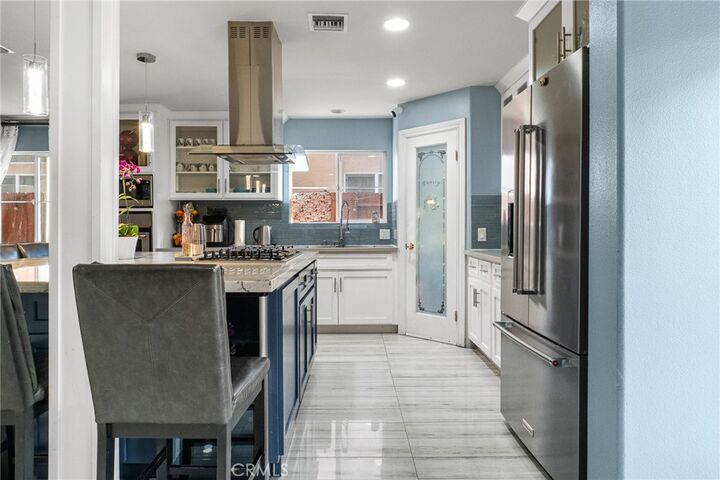 Property Photo: 947 Via Camino 11 CA 90744