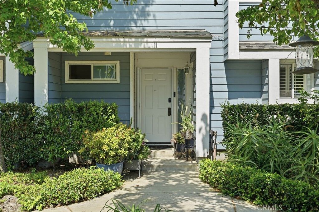 Property Photo:  15735 Nordhoff Street 11  CA 91343 