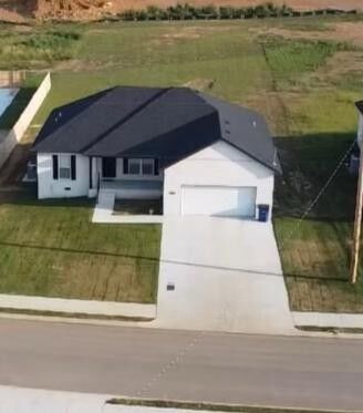 Property Photo:  219 Graham Way  TN 37160 