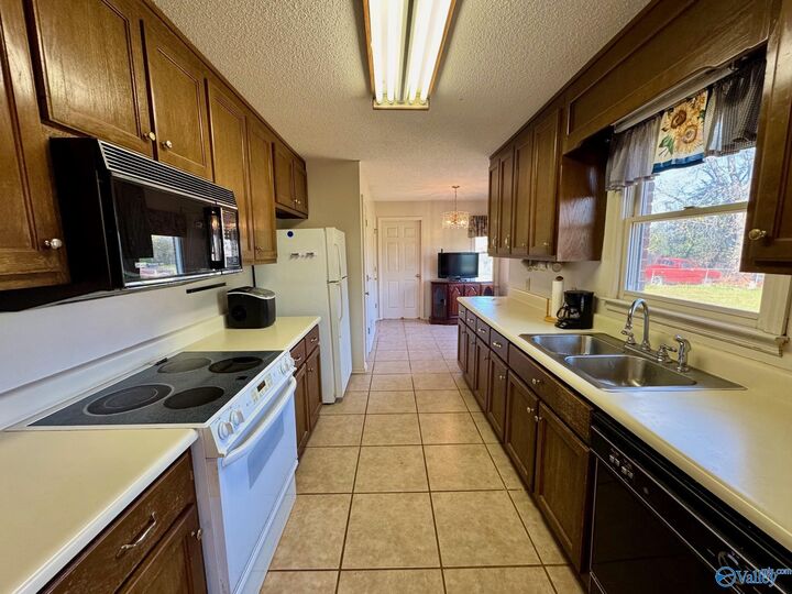 Property Photo:  126 Canopy Road  AL 35750 