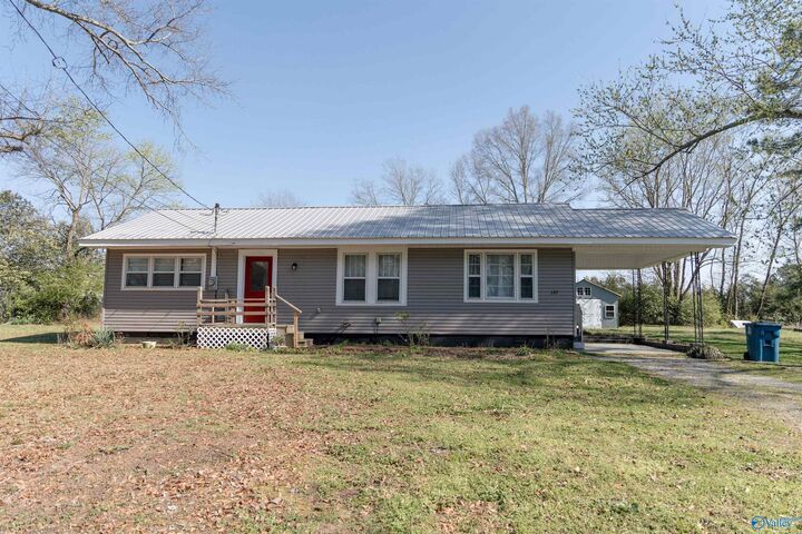 Property Photo:  127 Graves Street  AL 35962 