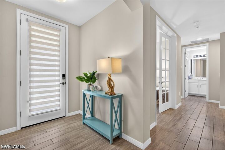 Property Photo: 14567 Edgewater Circle FL 34114