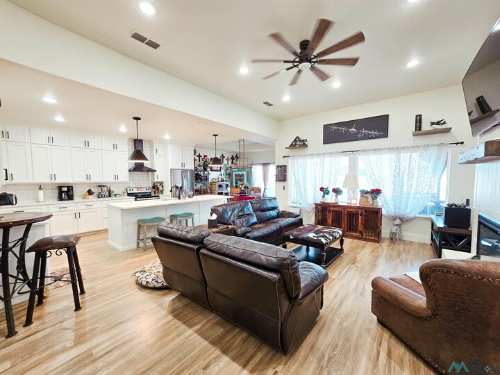 Property Photo:  204 Abbey Road  NM 88101 