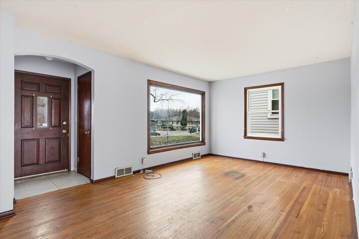 Property Photo:  2612 Georgia Avenue S  MN 55426 