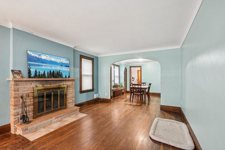 Property Photo:  850 Clear Avenue  MN 55106 