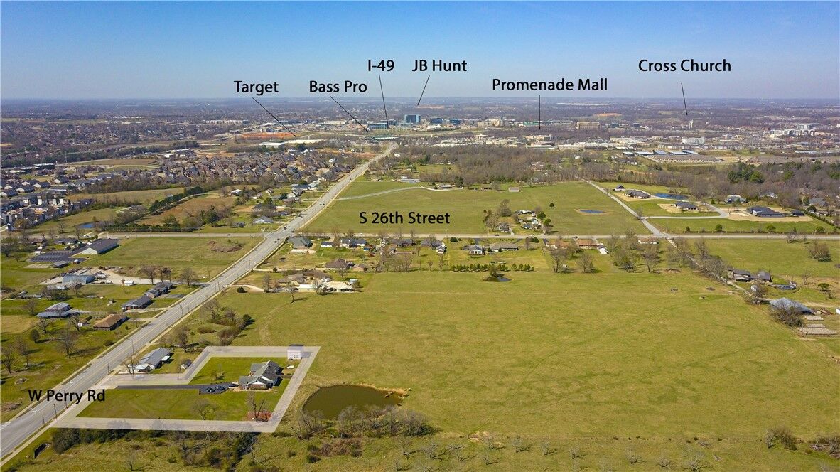 Property Photo:  2449 W Perry Road  AR 72758 