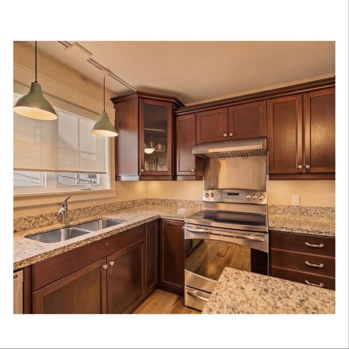 Property Photo: 320B Queen Street PE C1A 4C3