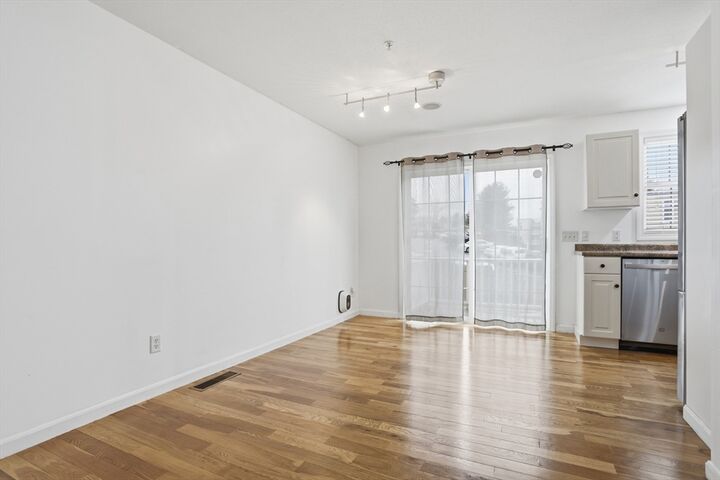 Property Photo: 1401 Pawtucket Blvd 2 MA 01854