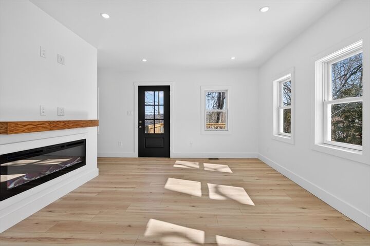 Property Photo:  45A Fruit Street A  MA 01453 