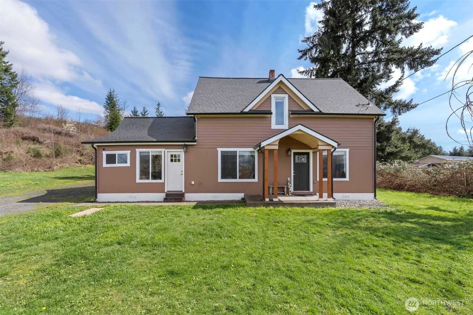 Property Photo: 1620 Delaware Avenue WA 98531