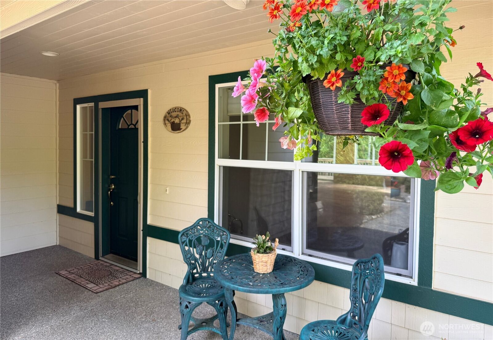 Property Photo: 15 Leighbrook Lane WA 98365