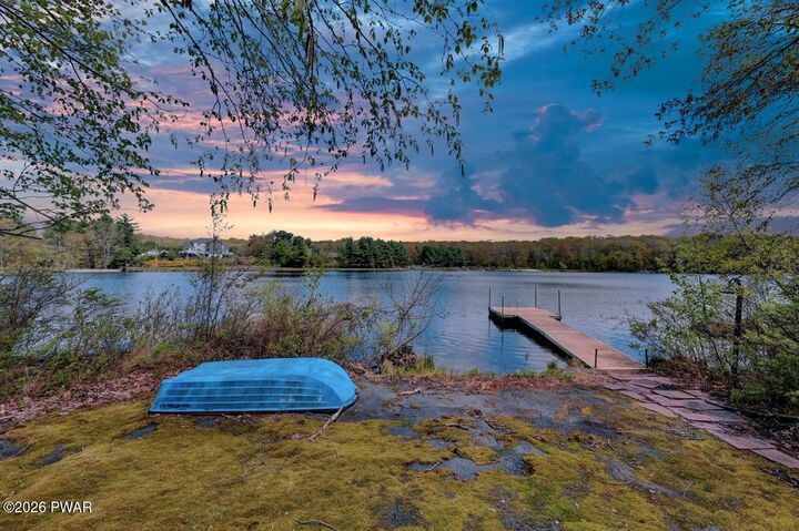 Property Photo:  809 Black Birch Court  PA 18428 