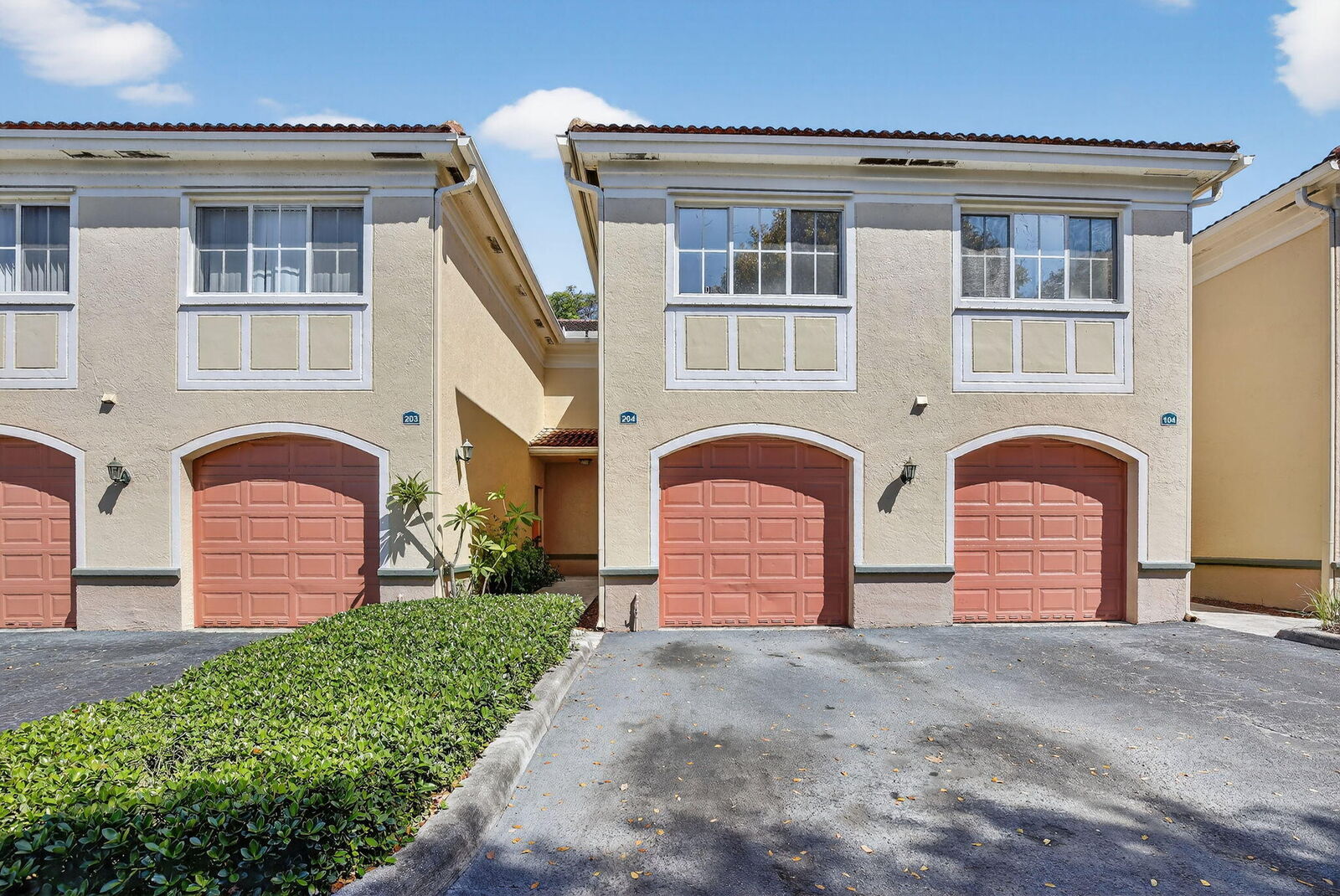 Property Photo:  2486 Centergate Drive 204  FL 33025 