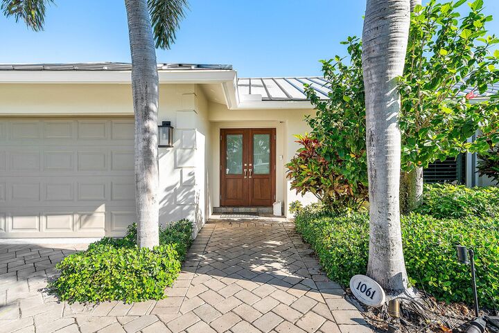 Property Photo: 1061 NW 3rd Street FL 33486