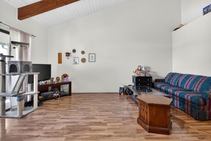 Property Photo: 158 Kern Street 10 CA 93905