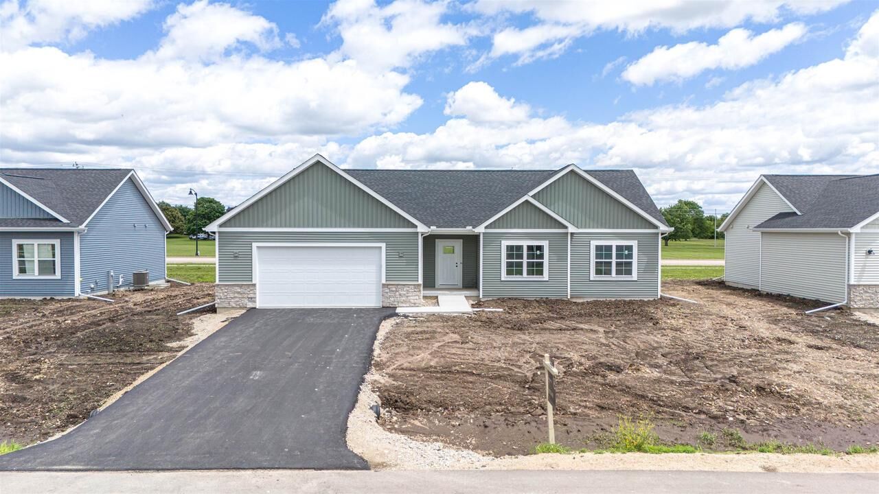 Property Photo:  1744 E Kyle Circle  WI 53511 