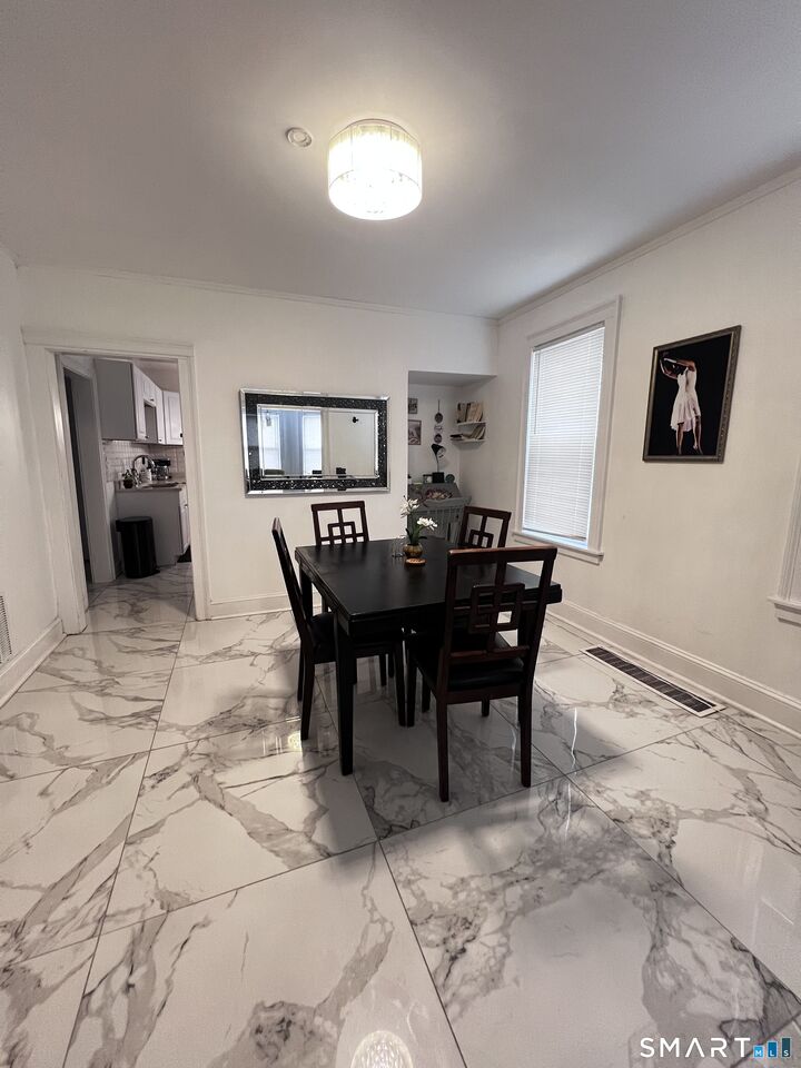 Property Photo:  54 Ward Place  CT 06106 