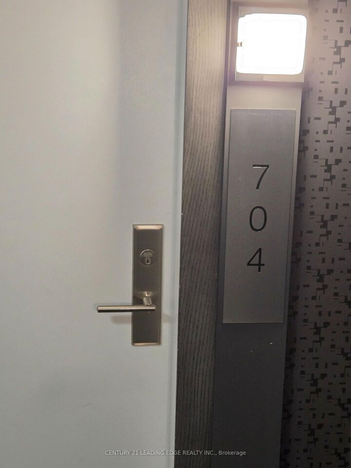 Property Photo:  318 Richmond Street W 704  ON M6J 1C4 