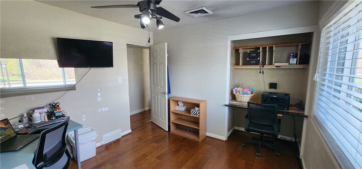 Property Photo:  3900 Evergreen Drive  PA 15146 