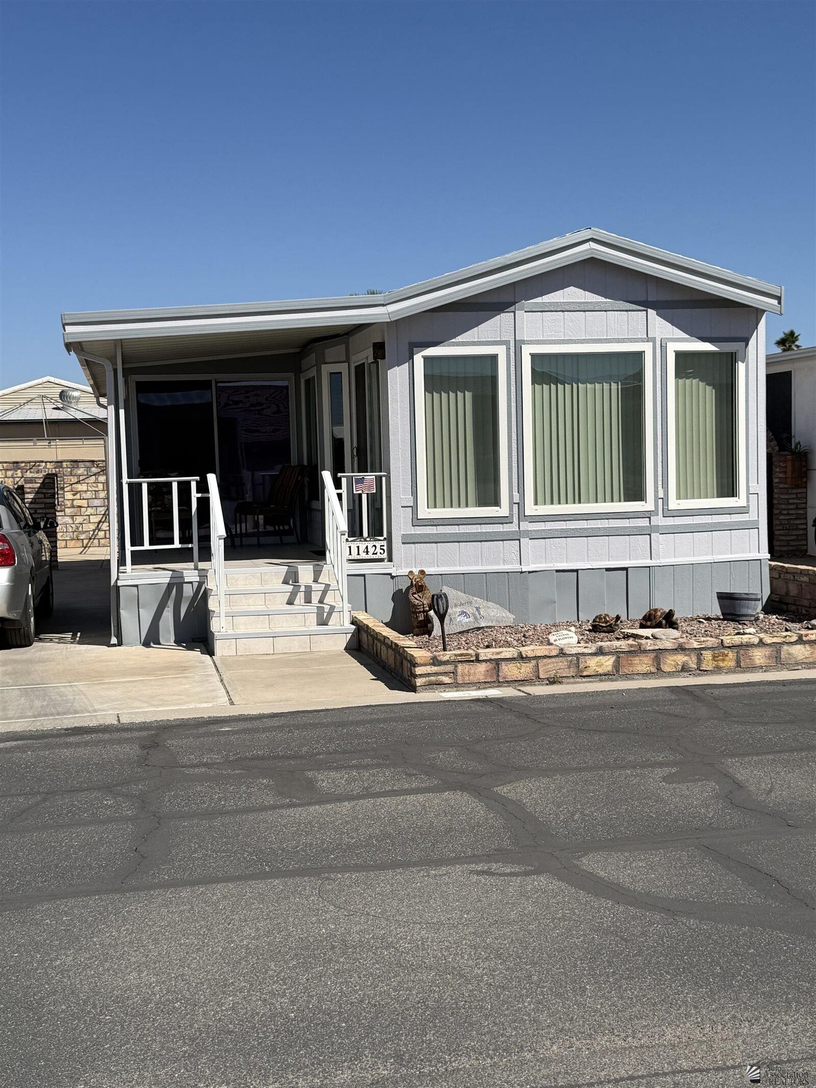 Property Photo: 11425 S Clara Anita Dr AZ 85367