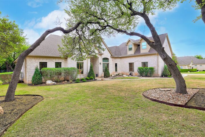 Property Photo: 213 Jaydee Terrace TX 78628