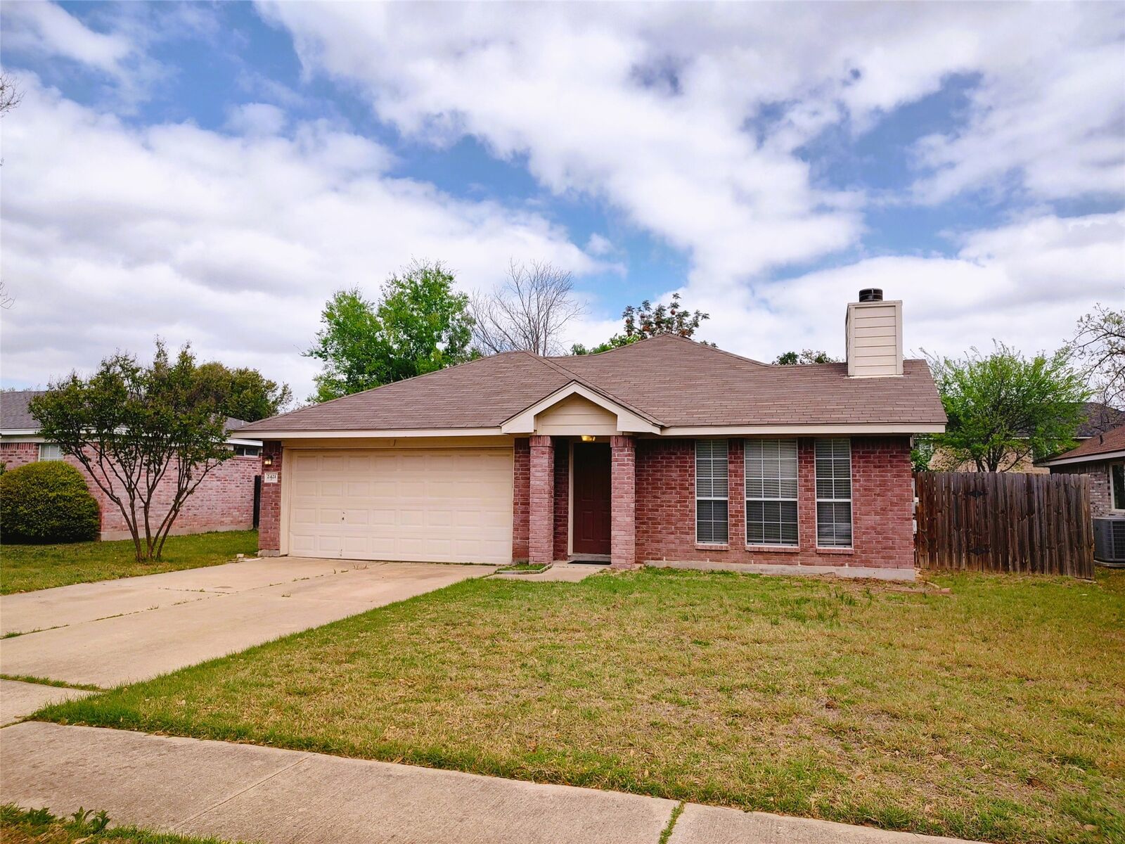 Property Photo:  2421 Wisteria Way  TX 78664 