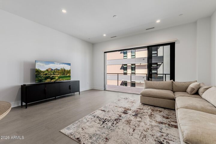 Property Photo:  19355 N 73rd Way A3006  AZ 85255 