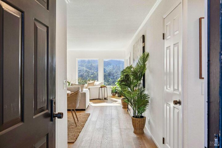 Property Photo:  369 Headlands Court  CA 94965 