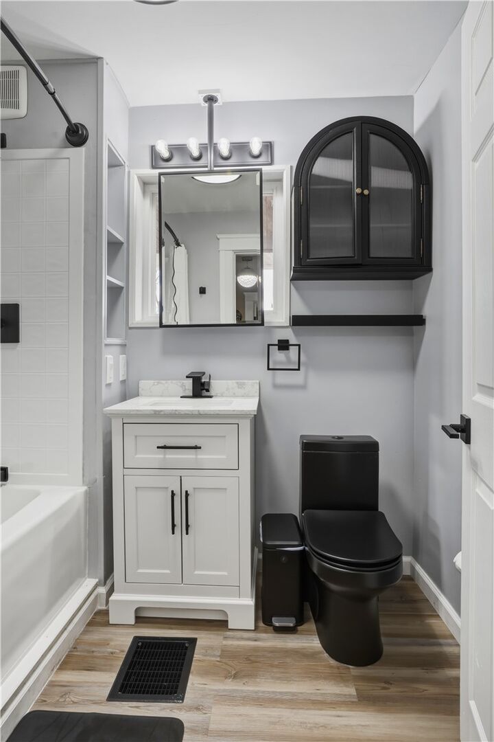 Property Photo:  110 Oakwood Avenue  NY 14903 