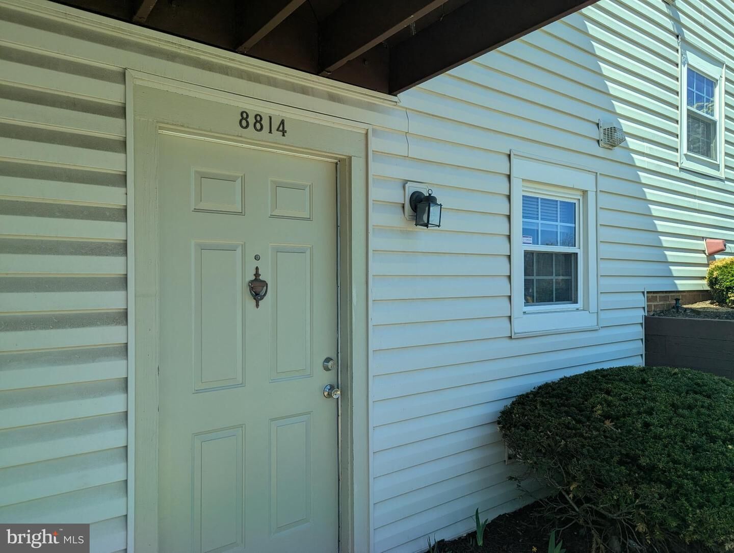 Property Photo:  8814 Tanglewood Lane 102  VA 20110 