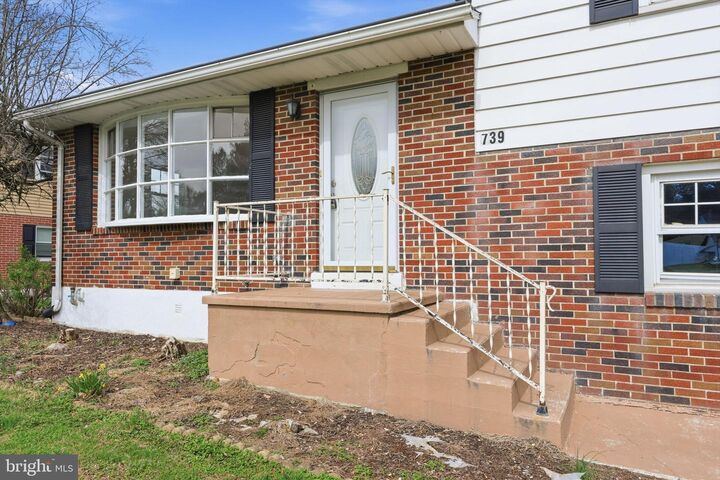 Property Photo:  739 Henry Drive  PA 18049 