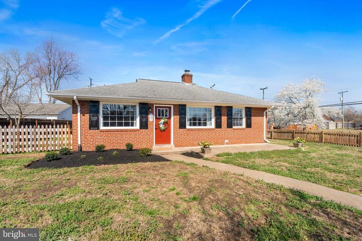 Property Photo: 501 Hanson Avenue VA 22401