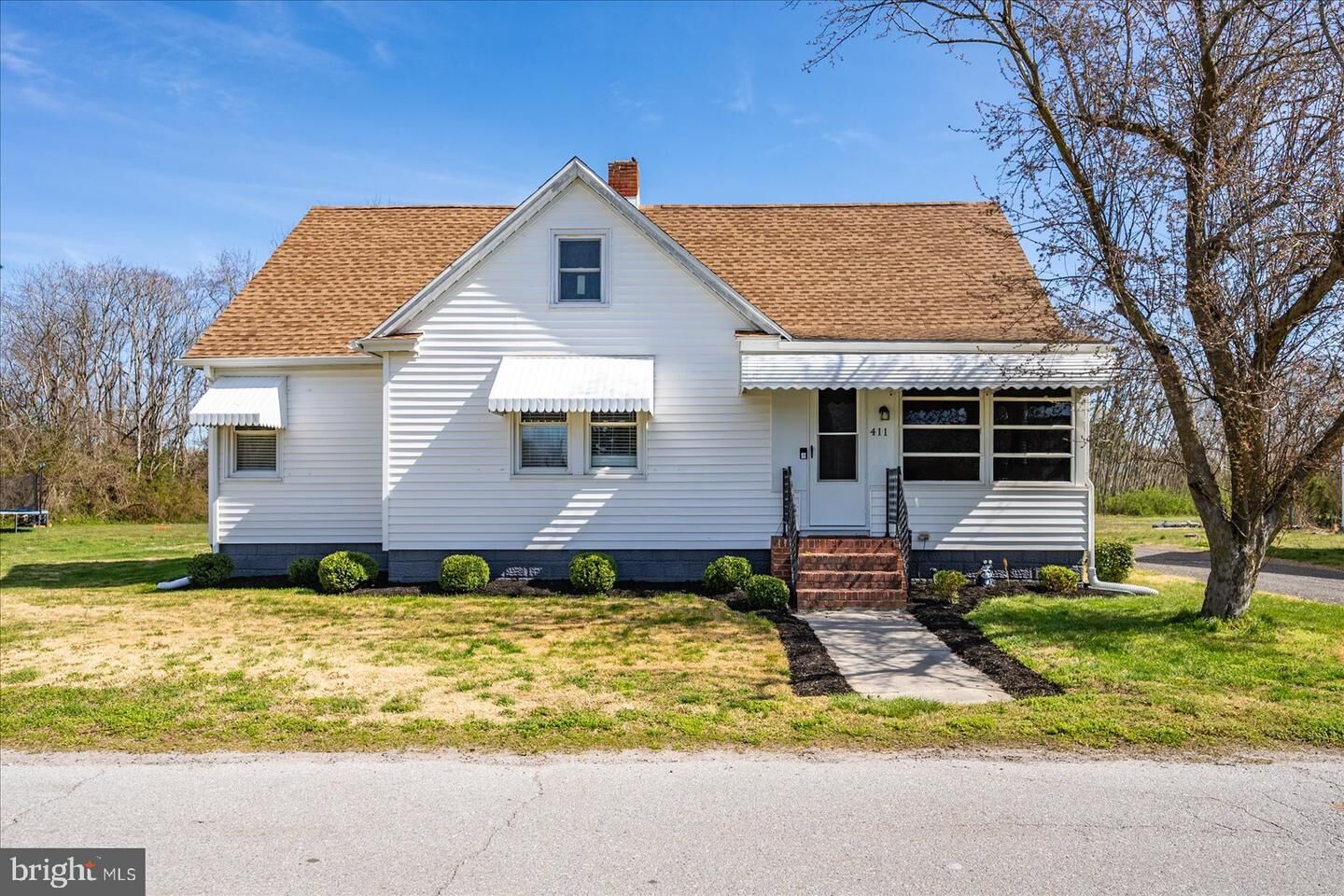 Property Photo:  411 E Walnut Street  MD 21830 