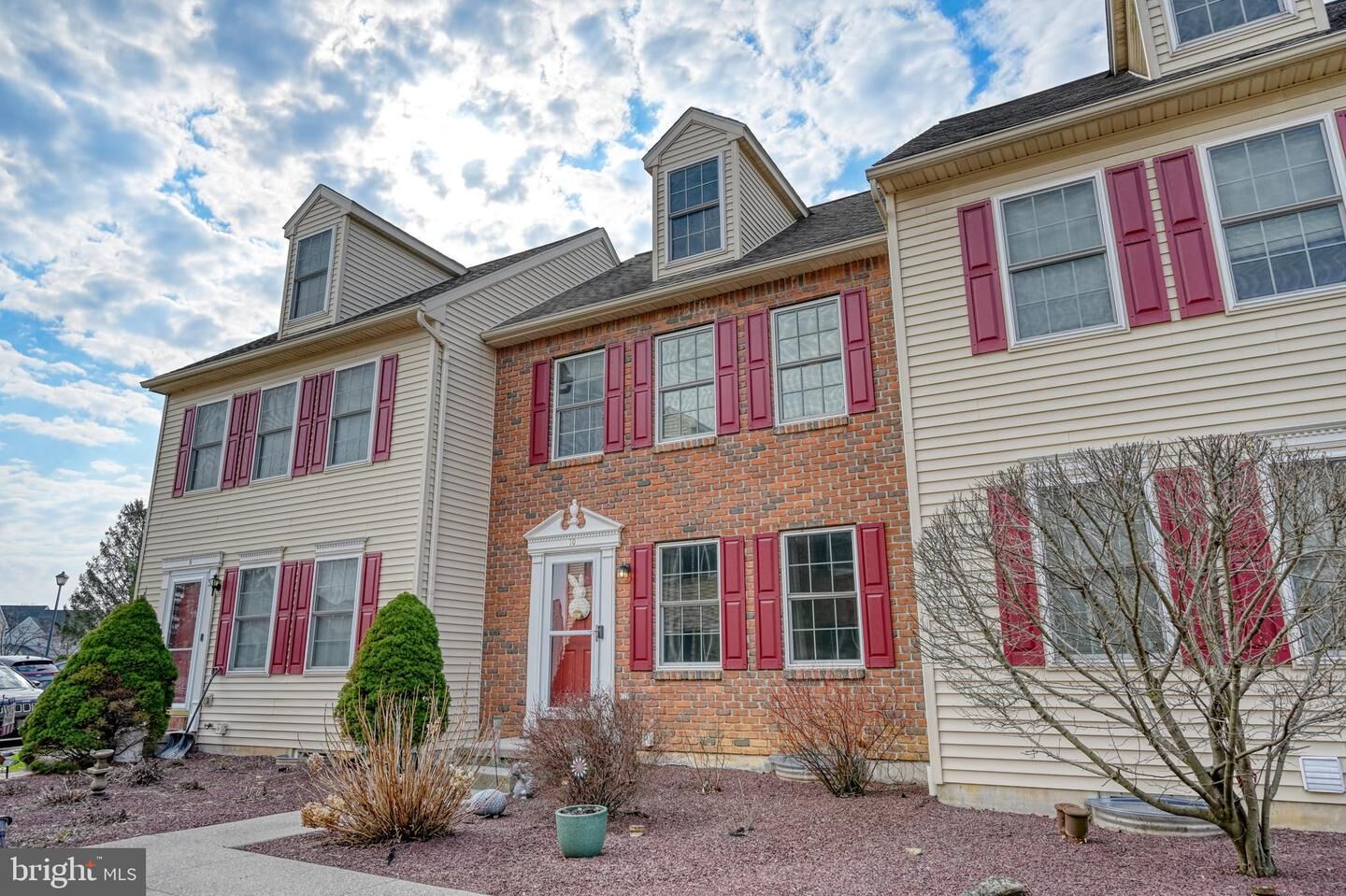 Property Photo: 10 Weiser Court PA 19567