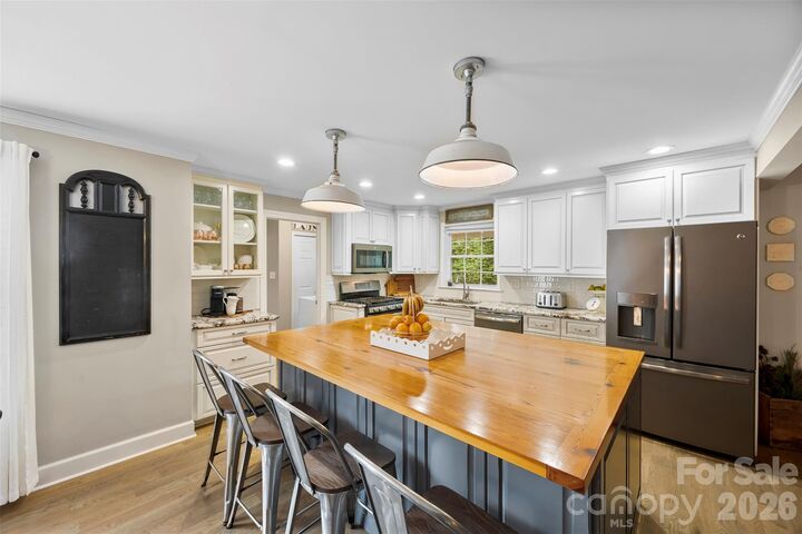 Property Photo:  123 Chestnut Ridge Road  NC 28086 