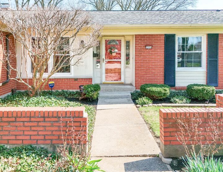 Property Photo:  7214 Greenfarms Drive  OH 45224 