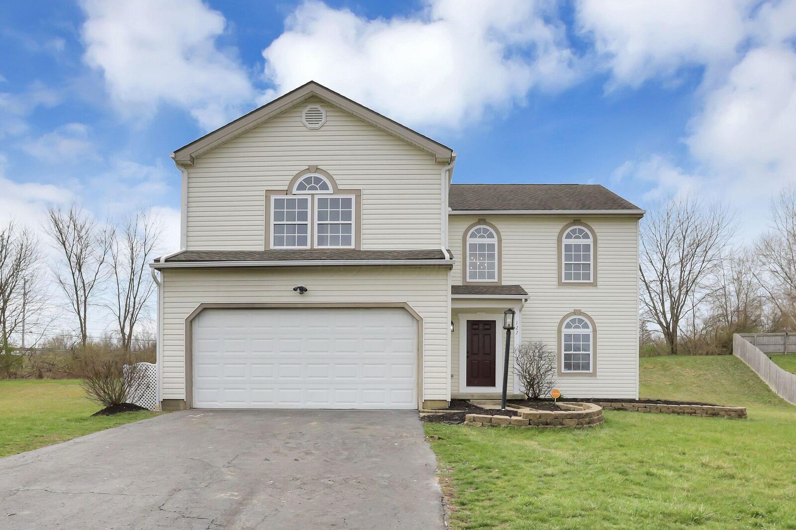 Property Photo: 122 Spring Flower Way OH 43062