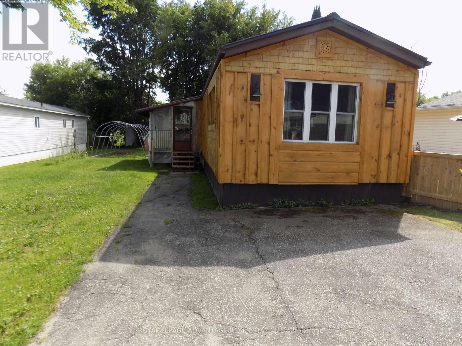 Property Photo: Kavanagh Drive South ON K7A 4S5