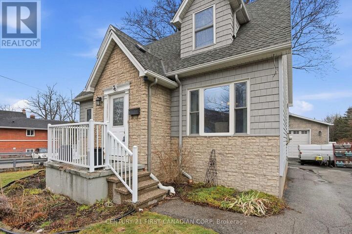 Property Photo:  76 High Street  ON N6C 4J9 