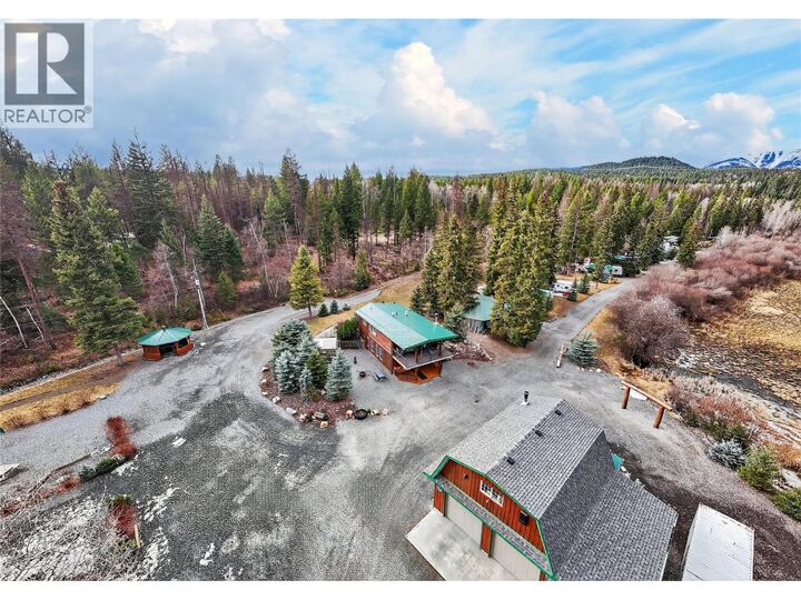 Property Photo: 6206 Tie Lake Shore N Road BC V0B 1T0