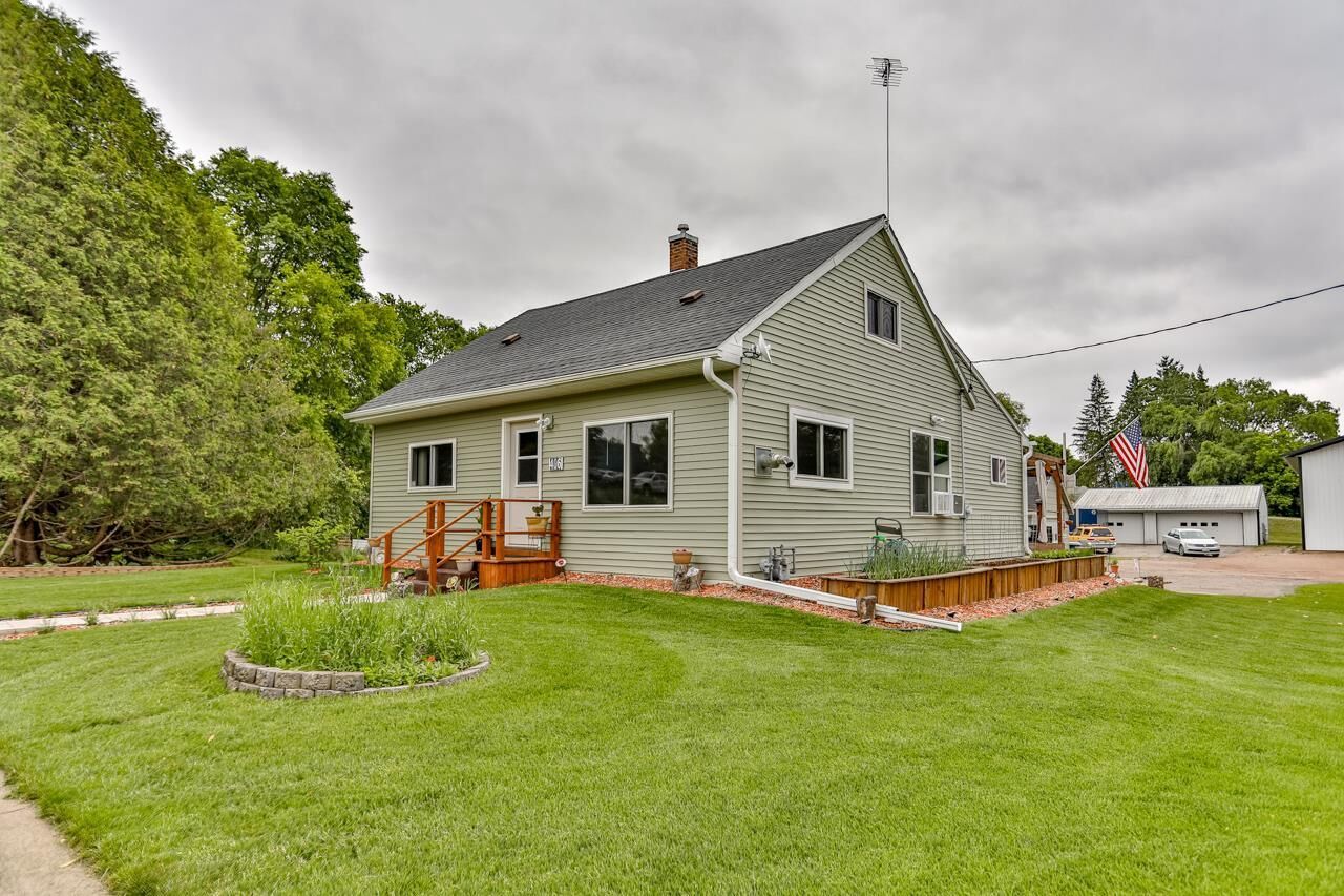 Property Photo:  406 Flint Avenue  WI 54450 